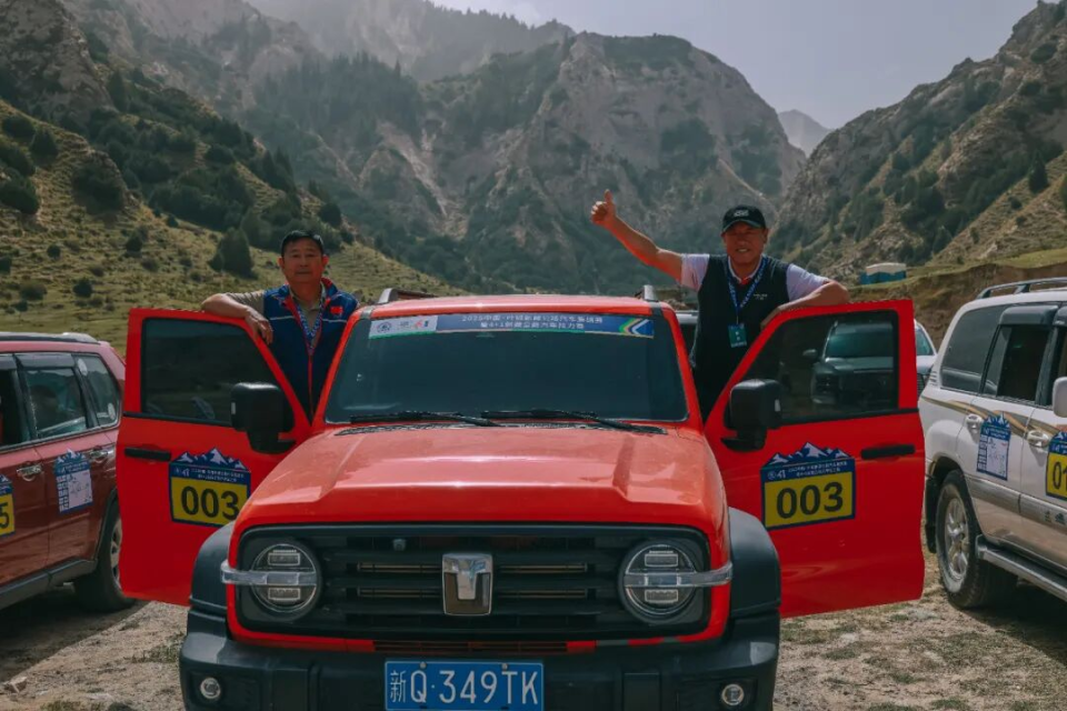 卡坡陇原始, 参赛选手李, cM