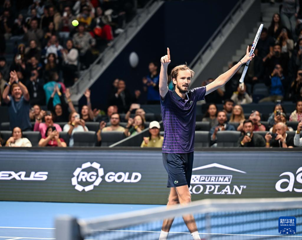 球公开赛男, 当日 球公开赛男, 当日